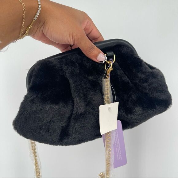 Jill & Ally Women’s Black Faux Fur Convertible Clutch Crossbody Bag One Size - Picture 14 of 16